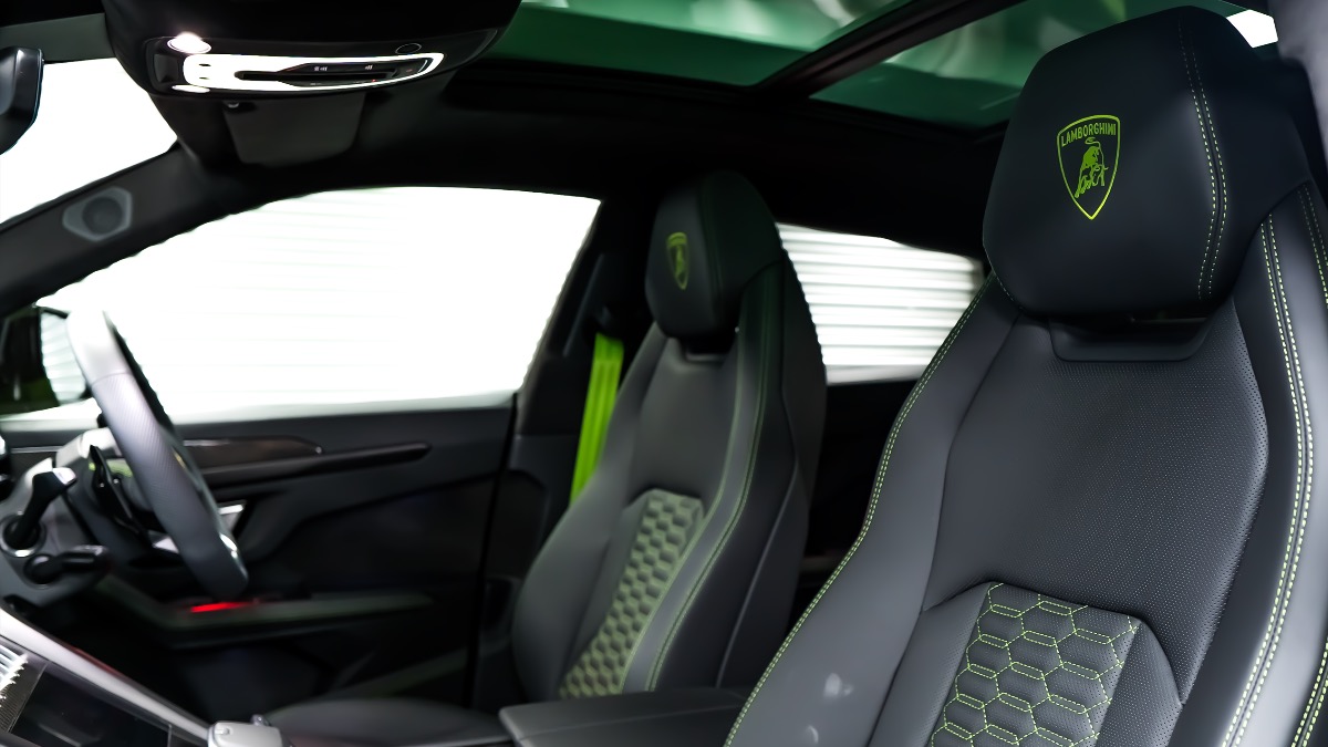 2024 Lamborghini Urus Image 6